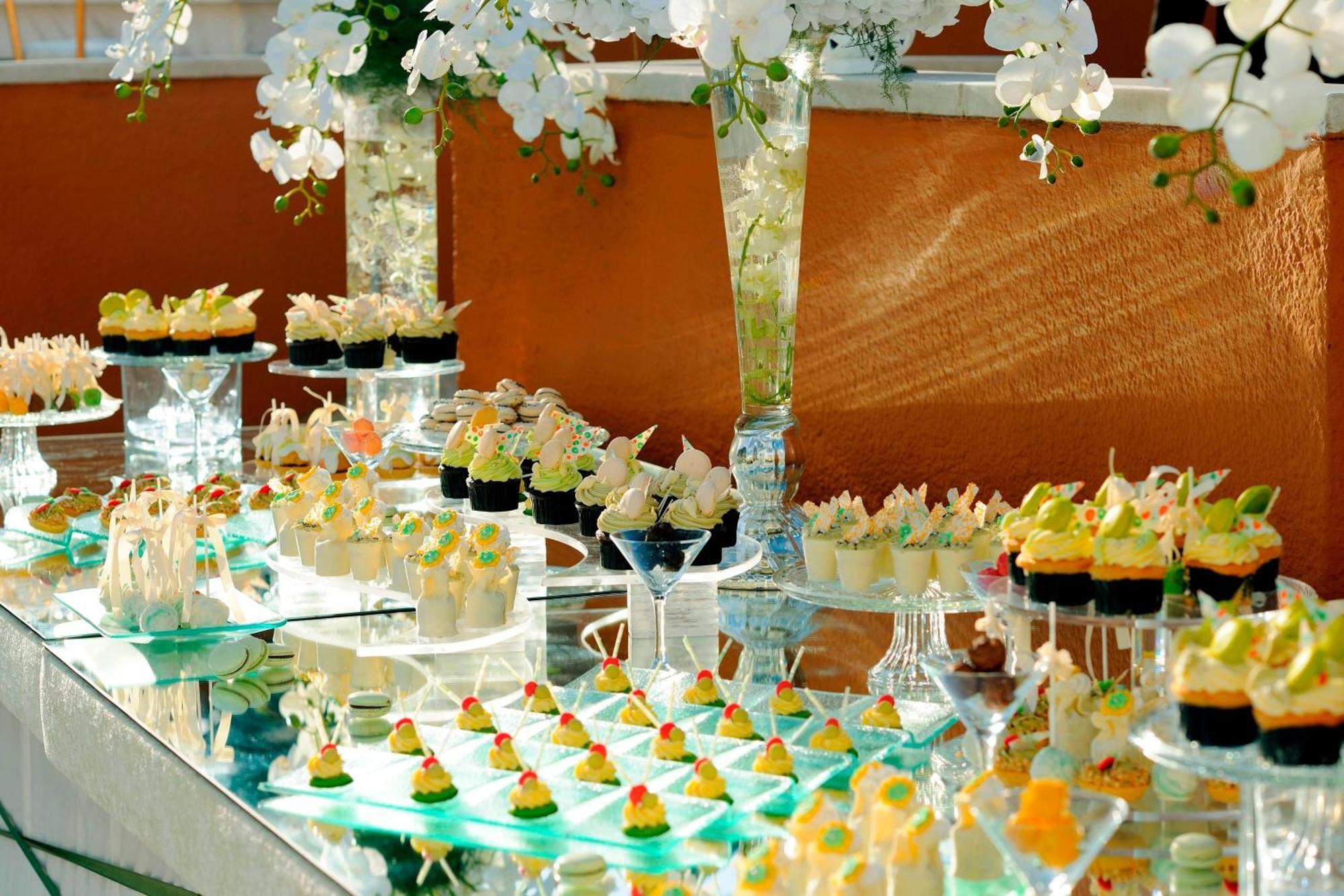 开罗万豪酒店及奥马尔海亚姆赌场 Giza 外观 照片 A dessert buffet